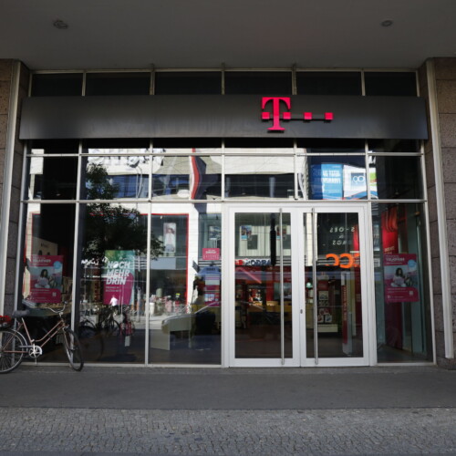 Eingangsbereich des Telekom-Shop im Forum Köpenick